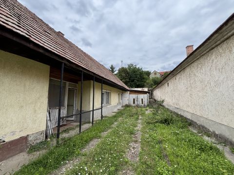 Eladó Ház 2518 Leányvár 