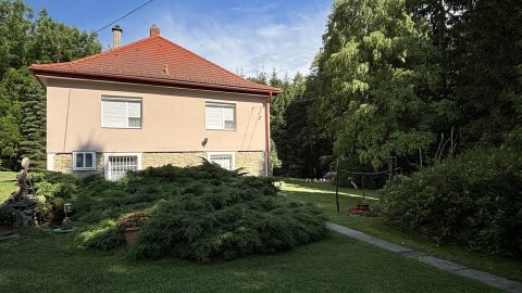 Eladó Ház 8422 Bakonynána Római fürdő