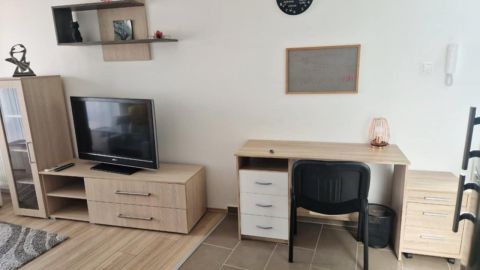 Kiadó Lakás 7624 Pécs 