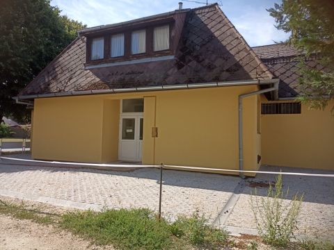 Eladó Irodaépület 8800 Nagykanizsa 