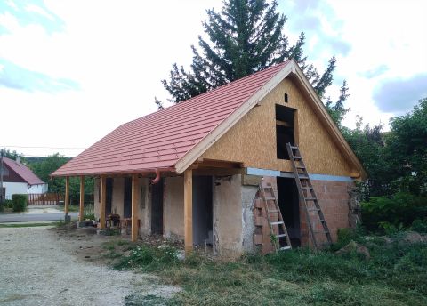 Eladó Ház 8097 Nadap központi helyen