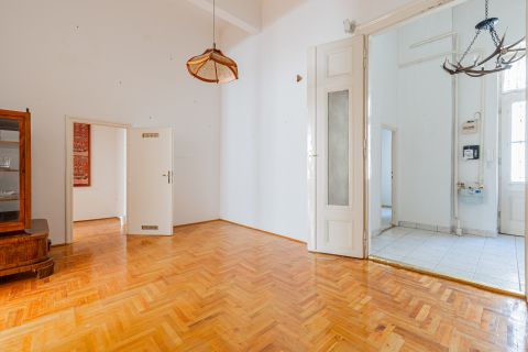 Eladó Lakás 1051 Budapest 5. kerület 