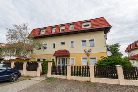 Eladó Lakás 2120 Dunakeszi 