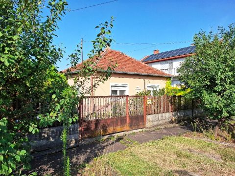 Eladó Ház 5600 Békéscsaba , 5600 Békéscsaba, Belváros