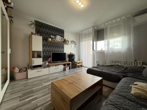 Eladó Lakás 6000 Kecskemét 