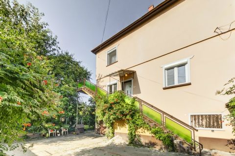 Eladó Ház 6000 Kecskemét Kecskemét Kossuthváros részben