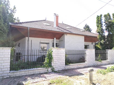 Eladó Ház 2351 Alsónémedi Új építésű környezetben, 6 szobás, nagy teraszos