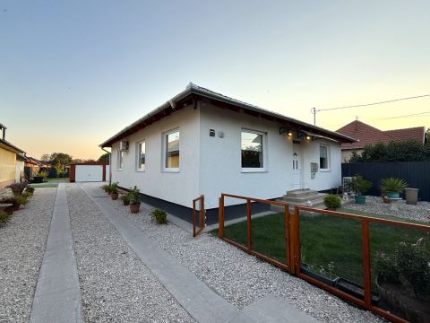 Eladó Ház 2243 Kóka 