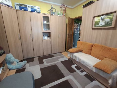 Eladó Lakás 1046 Budapest 4. kerület , Újpest Szent László téren 2 szobás lakás eladó