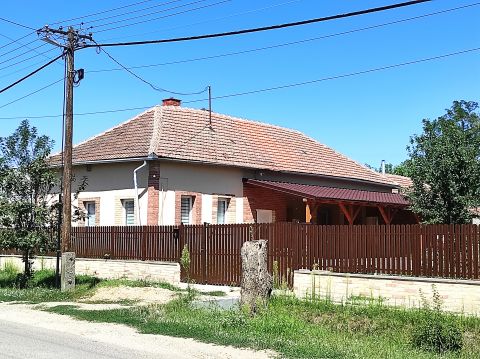 Eladó Ház 5241 Abádszalók , Cifra csárda környékén