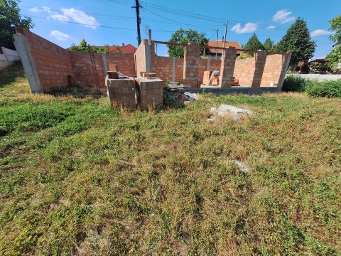 Eladó Telek 2367 Újhartyán 