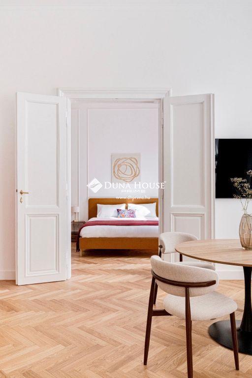 Eladó lakás, Budapest, 6. kerület