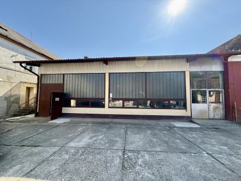 Eladó Üzlethelyiség 9970 Szentgotthárd 
