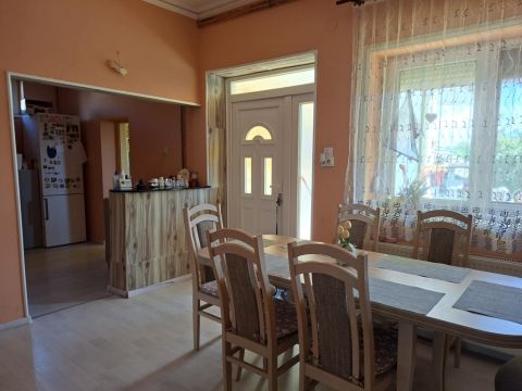 Eladó Ház 2225 Üllő 