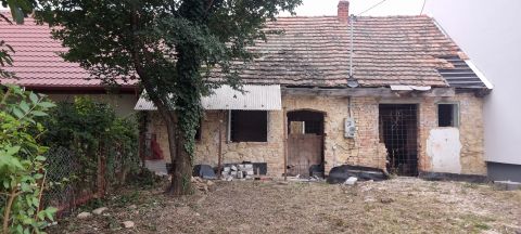 Eladó Ház 2071 Páty , Páty központban