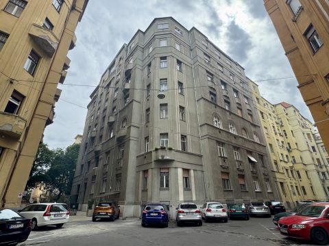 Eladó Lakás 1137 Budapest 13. kerület Pozsonyi út elején - kivételes lokáció