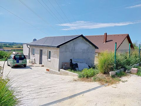 Eladó Ház 2942 Nagyigmánd , Minimális rezsi, nyugodt környezet