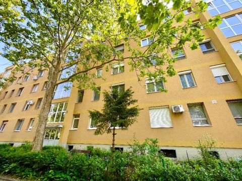 Eladó Lakás 1098 Budapest 9. kerület , 1098 Budapest 9, József Attila lakótelep