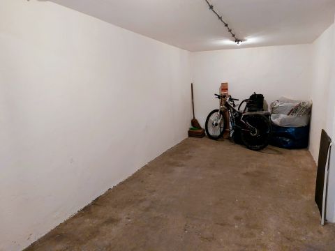 Eladó Parkoló 2600 Vác , Belváros