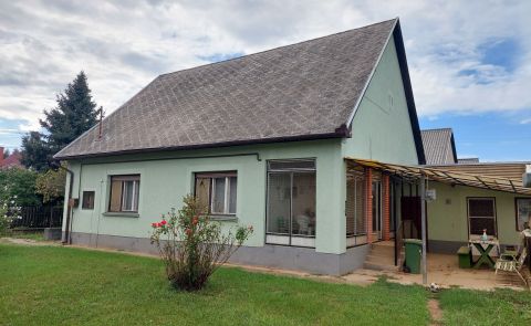 Eladó Ház 7521 Kaposmérő *** Ady utca, nappali + 3 szobás, teraszos, családi ház