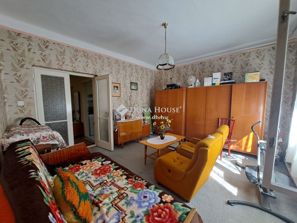 6527 Nagybaracska , Központhoz közel — 1/21