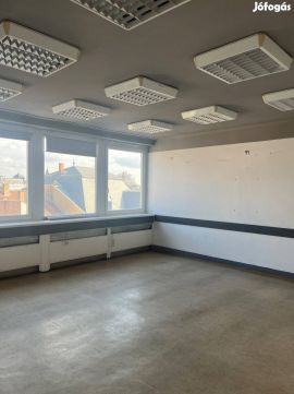Kiadó Iroda 4400 Nyíregyháza , Nyíregyháza Belvros