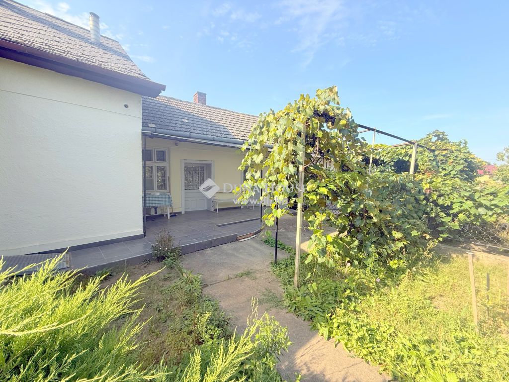4621 Fényeslitke , Fényeslitke — 1/21