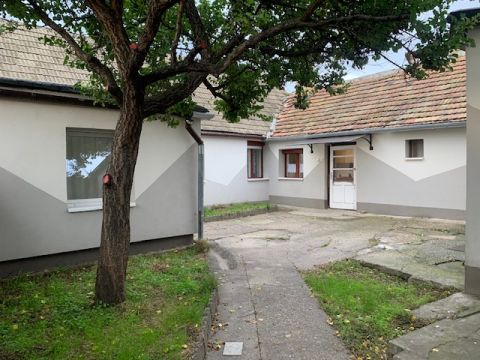 Eladó Ház 2890 Tata 