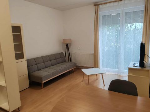 Kiadó Lakás 7632 Pécs 