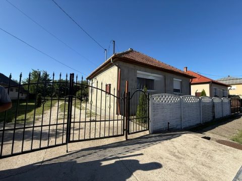 Eladó Ház 2740 Abony 