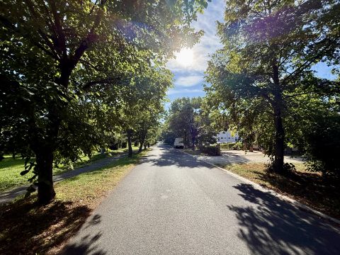 Eladó Lakás 8440 Herend Herenden zöldövezeti részén kis tégla lakás 