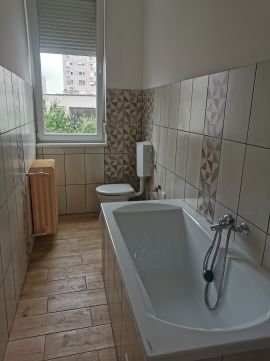 Eladó Lakás 2800 Tatabánya 
