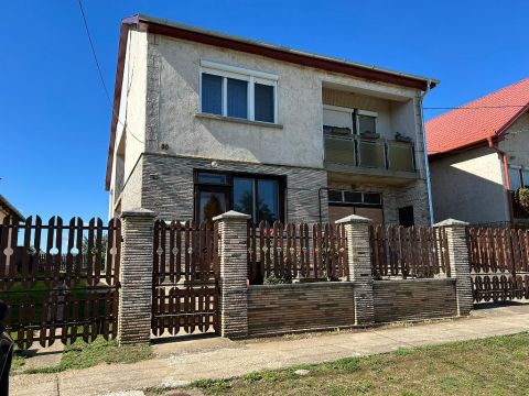 Eladó Ház 4471 Gávavencsellő , 4472 Gávavencsellő, belváros