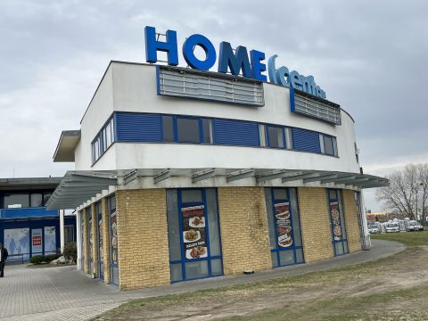 Kiadó Üzlethelyiség 1173 Budapest 17. kerület , HOME CENTERBEN jó állapotú 2 szintes üzlet, iroda kiadó