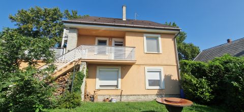 Eladó Ház 8646 Balatonfenyves , Csendes családias környék
