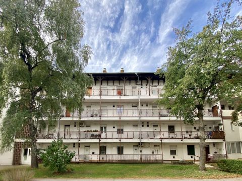 Eladó Lakás 3580 Tiszaújváros , Strandfürdő közelében