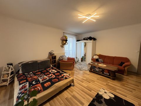 Eladó Lakás 9025 Győr Belváros közeli nagylakás!