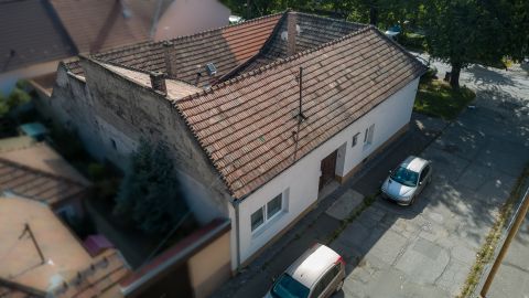 Eladó Lakás 2600 Vác Óvárosi földszintes, 2 szobás lakás