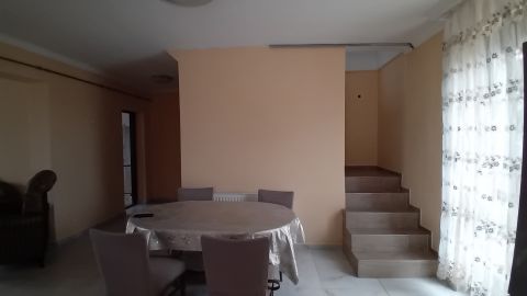 Eladó Ház 8653 Ádánd , 180 nm-es, 2 szintes, dupla komfortos családi ház eladó
