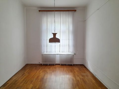 Kiadó Lakás 5600 Békéscsaba 