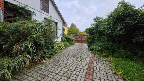 Eladó Ház 9721 Gencsapáti , Hunyadi János út közelében