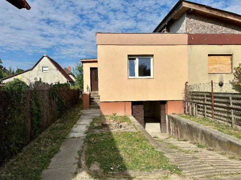 Eladó Ház 2310 Szigetszentmiklós , 2310 Szigetszentmiklós, kertváros