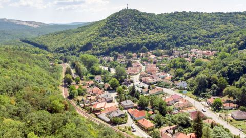 Eladó Ház 3323 Szarvaskő 