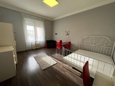 Eladó Lakás 1089 Budapest 8. kerület , 1086 Budapest 8, Kálvária Tér