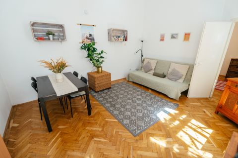 Eladó Lakás 1066 Budapest 6. kerület 
