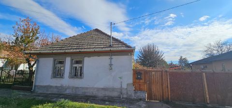 Eladó Ház 2251 Tápiószecső 