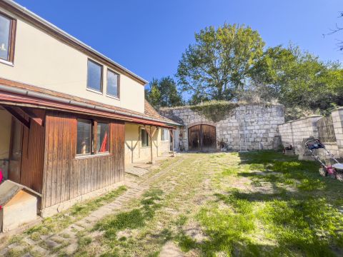 Eladó Ház 2051 Biatorbágy 