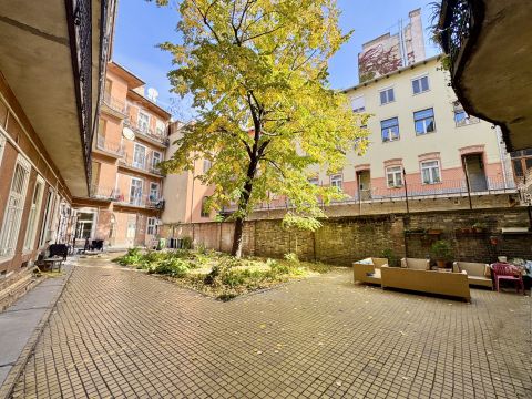 Eladó Lakás 1082 Budapest 8. kerület 