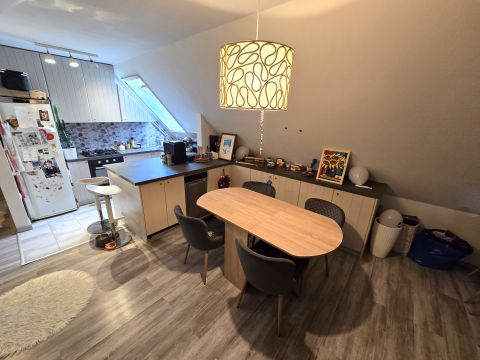 Eladó Ház 2030 Érd , Sorházi lakás Érd központjában