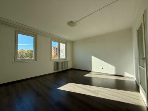 Eladó Lakás 8200 Veszprém Gábor Áron utca